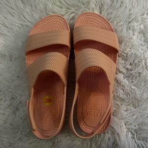 Women’s size 10 - Reef sandals
